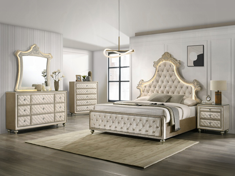 Classic sofa from the Lucie Collection